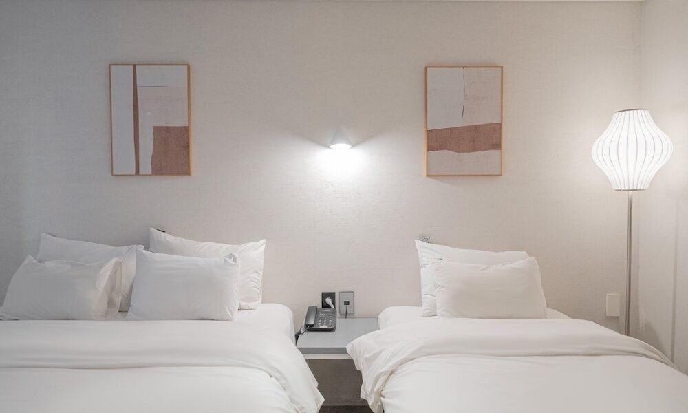 Deluxe Suite - Photo 10