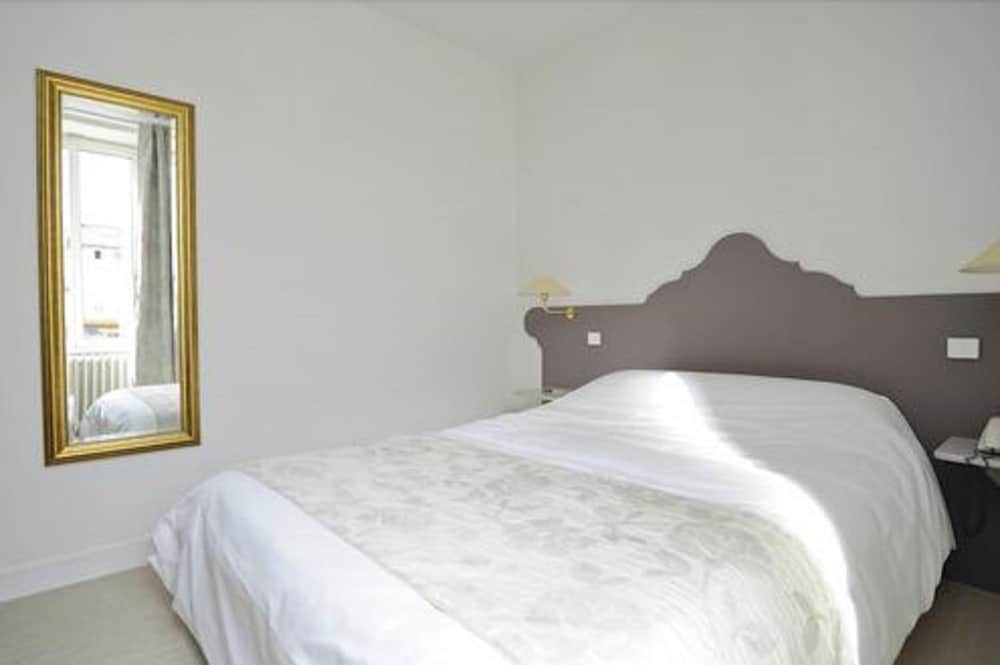 Premium Double Room photo 3