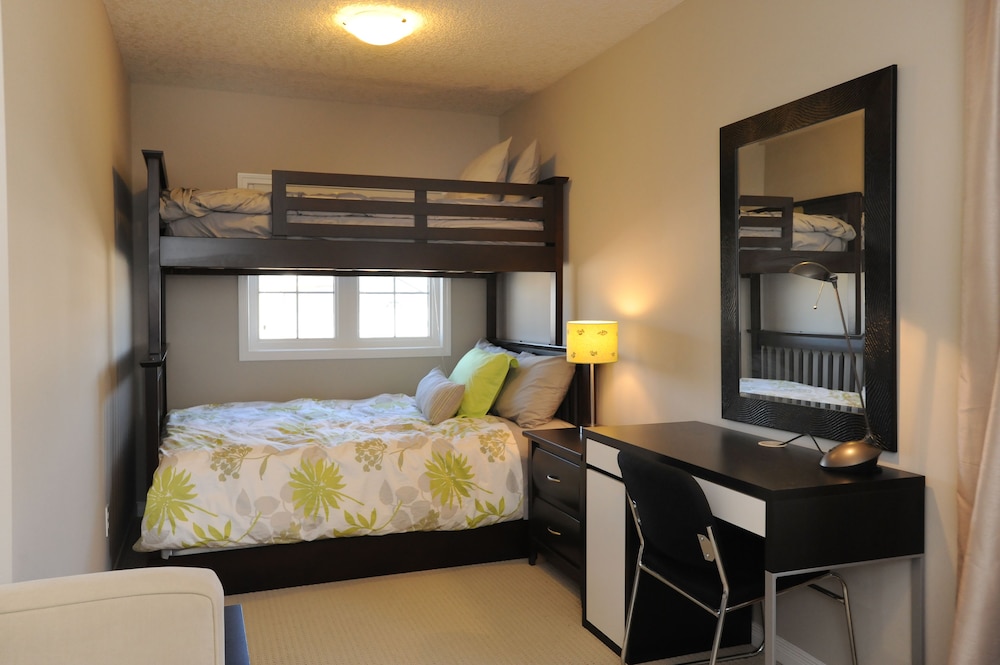 Eight-Bedroom House-2 photo 3