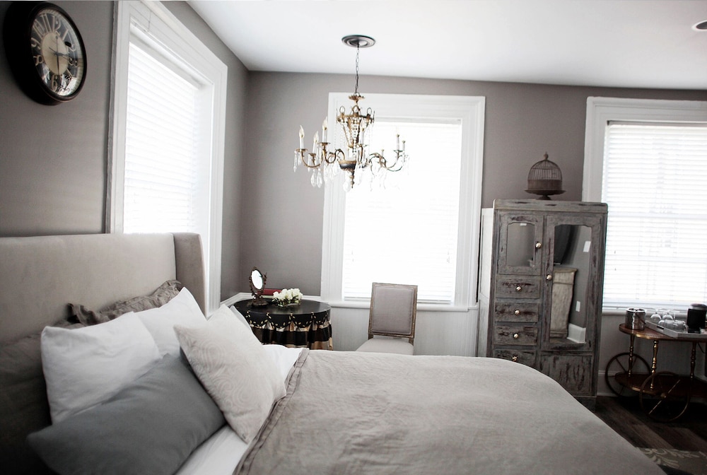 Deluxe Room, 1 King Bed