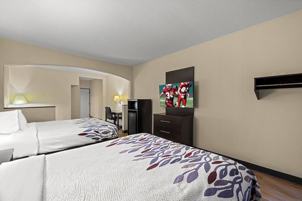Suite, 2 Queen Beds, Non Smoking - Photo 3