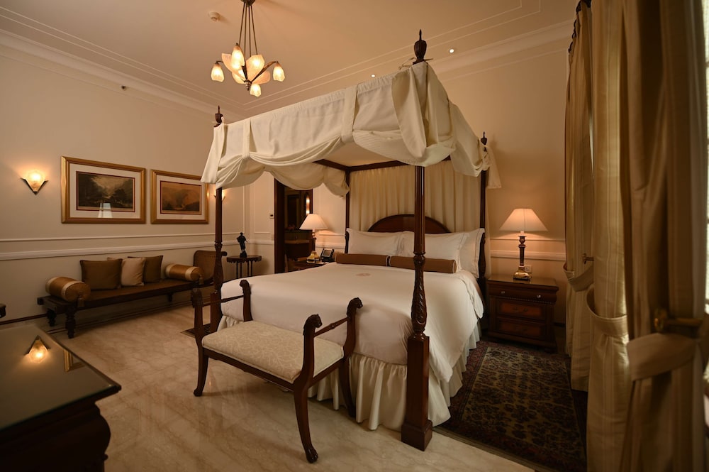 Luxury Suite - Photo 1