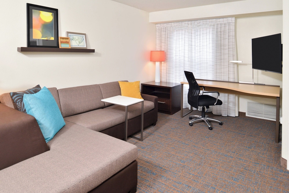 Suite, 1 Bedroom (Mobility/Hearing Access, Transf Shwr) - Photo 3