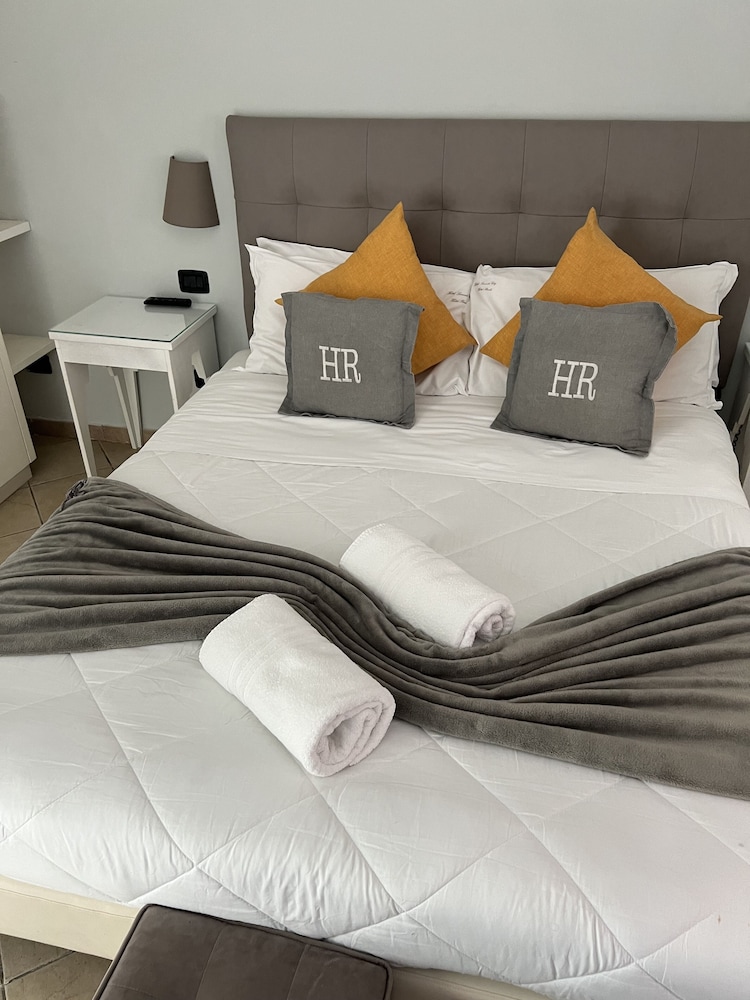 Standard Double or Twin Room photo 3