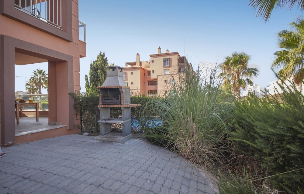 B02 - Fantastic Apartment With Pool Almost on the Sandy Beach, Photo 48