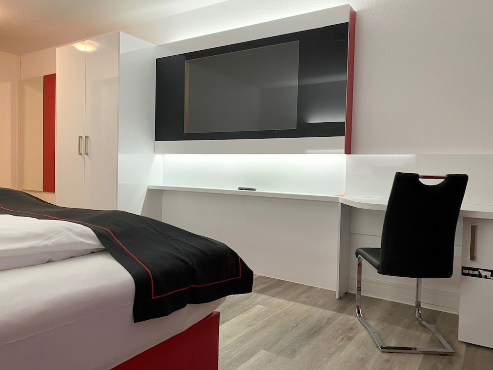 Standard Double Room - Photo 7