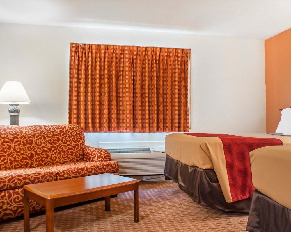 Double Room, 2 Double Beds, Non Smoking photo 2