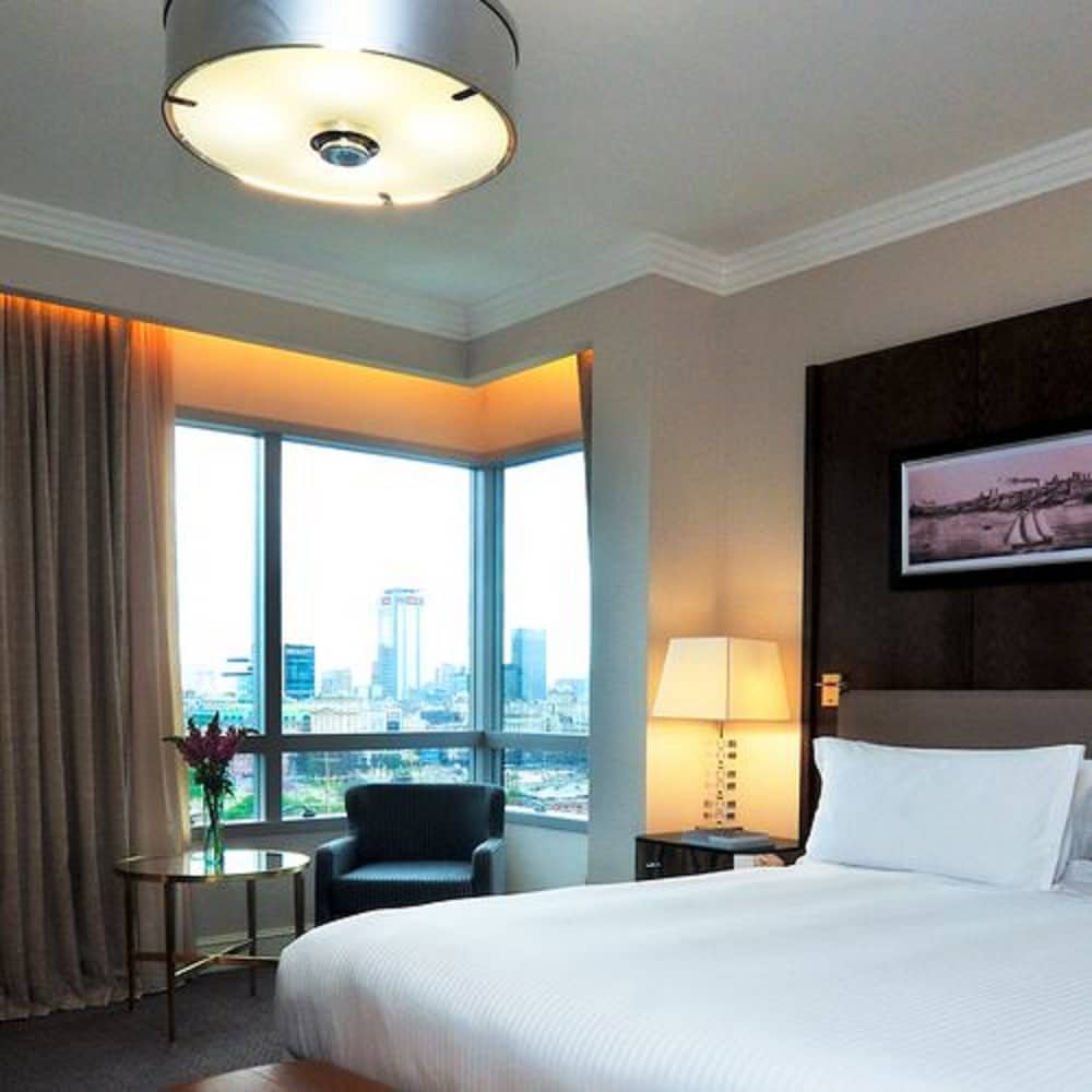 Deluxe Room Grand View