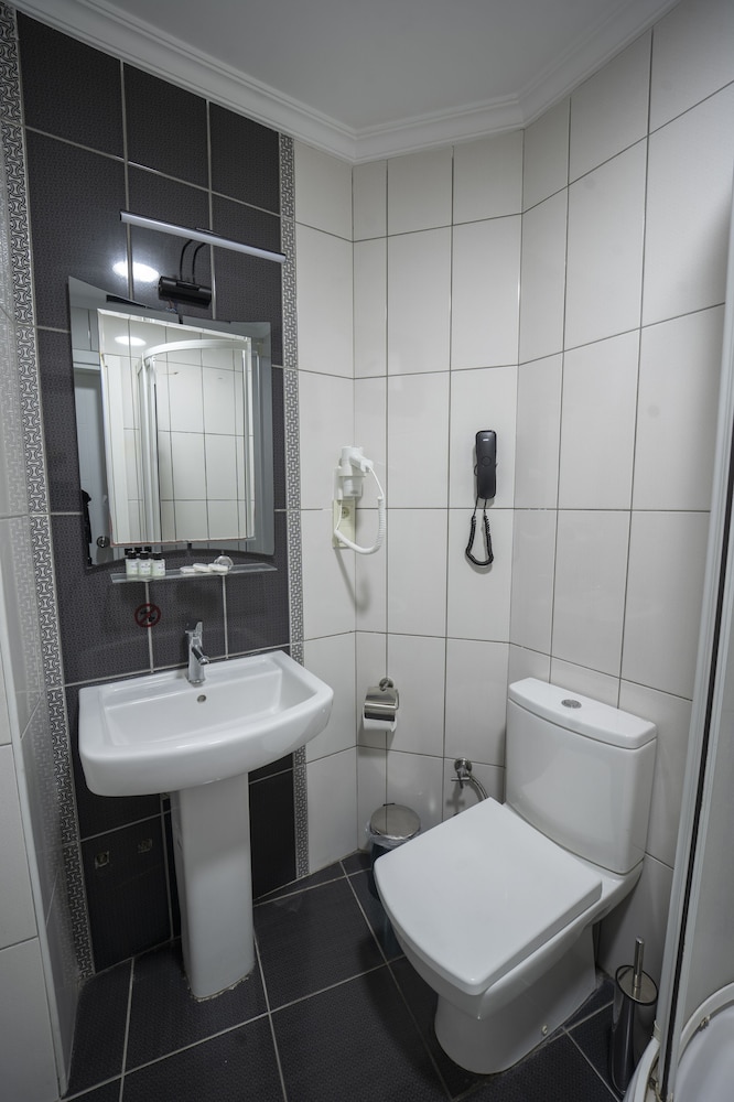 Standard Double Room photo 3