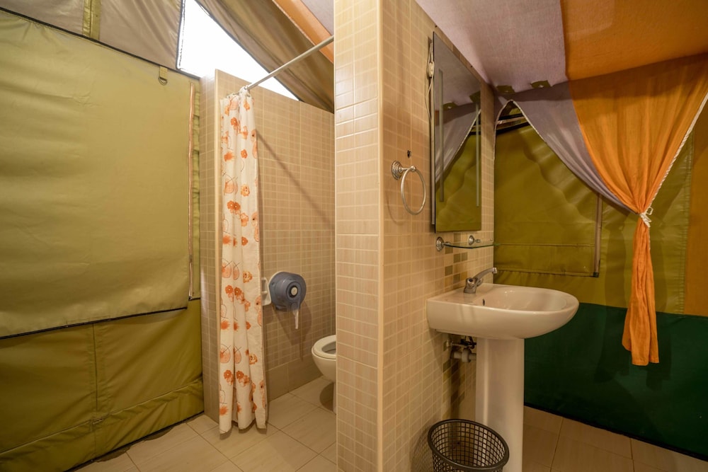 Luxury Tent photo 2