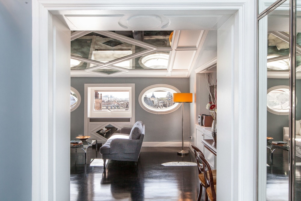 Studio Suite photo 3