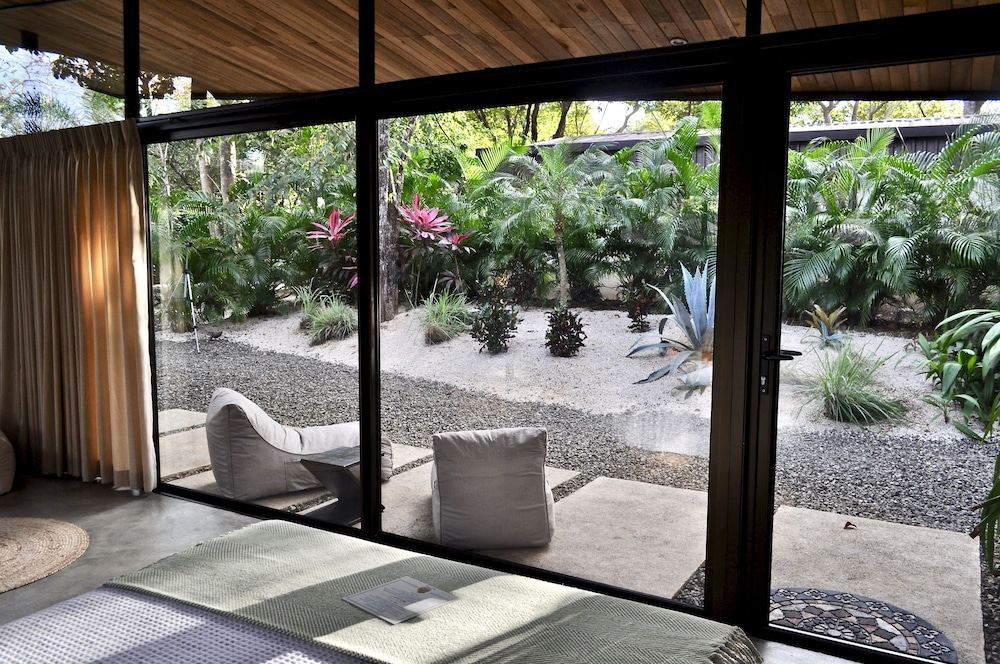Room, Multiple Beds, Refrigerator, Garden View (Kawai) photo 3