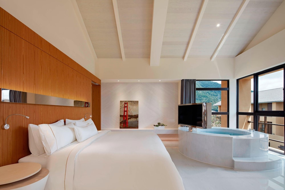 Suite, 1 Bedroom photo 3