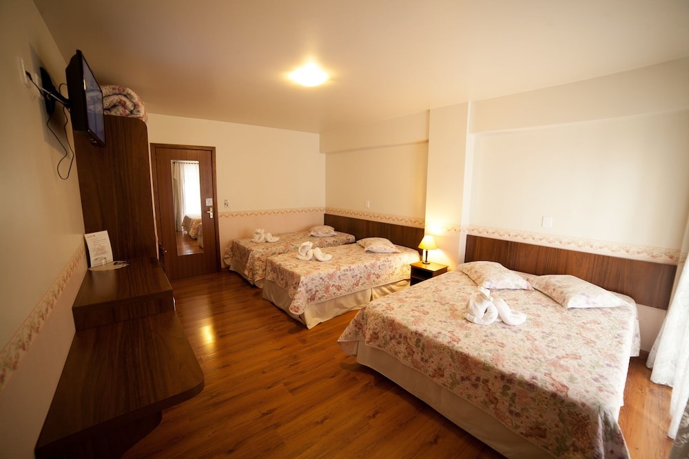 Luxury Quadruple Room, Multiple Beds photo 1
