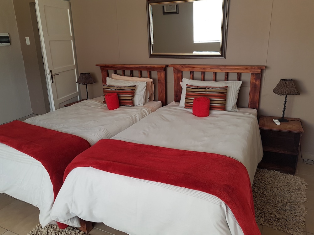 Standard Chalet photo 2