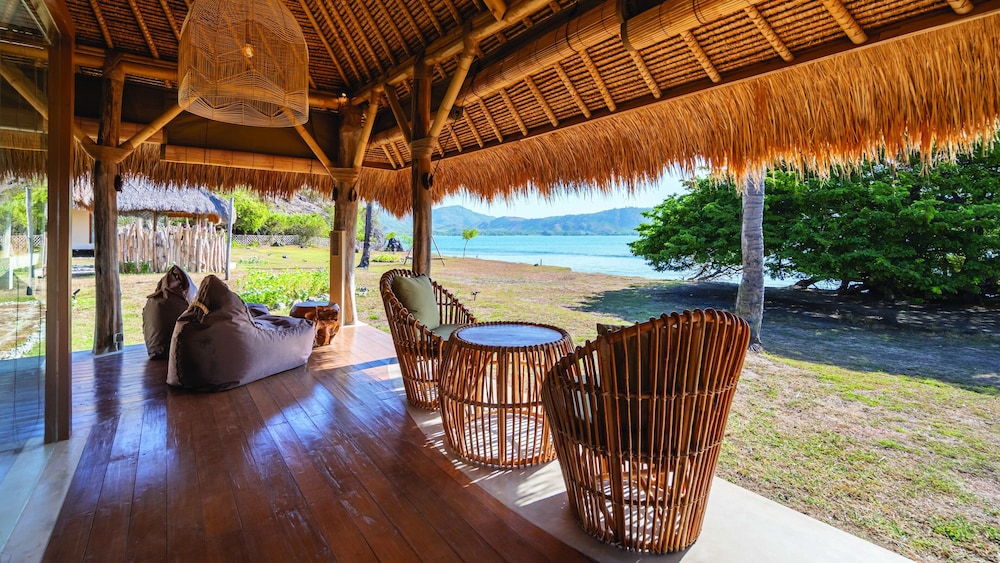 Beach Plunge Family Villa - Photo 16