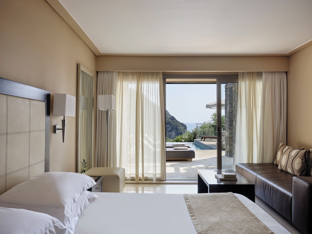 Deluxe Double Room Sea View with Private Pool - Photo 3