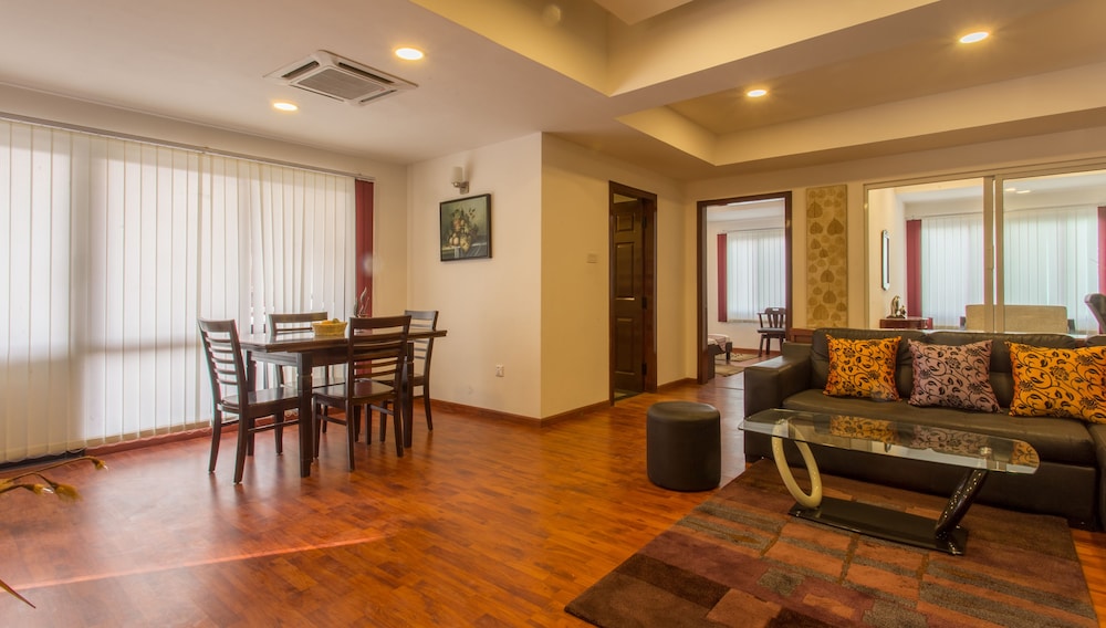 Luxury Apartment, 2 Bedrooms, Non Smoking, Garden View photo 2