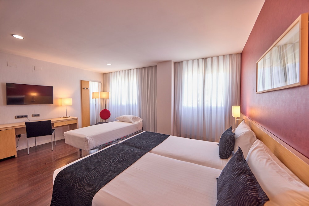 Habitación Familiar (2 Adultos y 1 Niño)