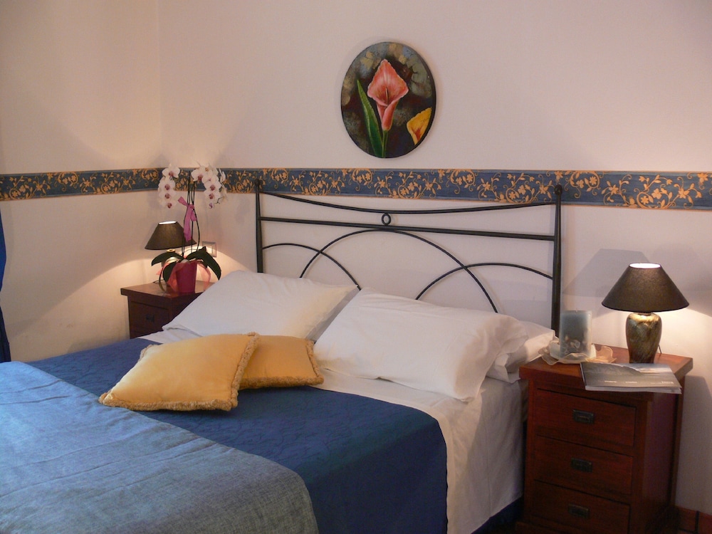 Classic Apartment, 2 Bedrooms, Kitchen, Garden View (for 4 people) photo 2