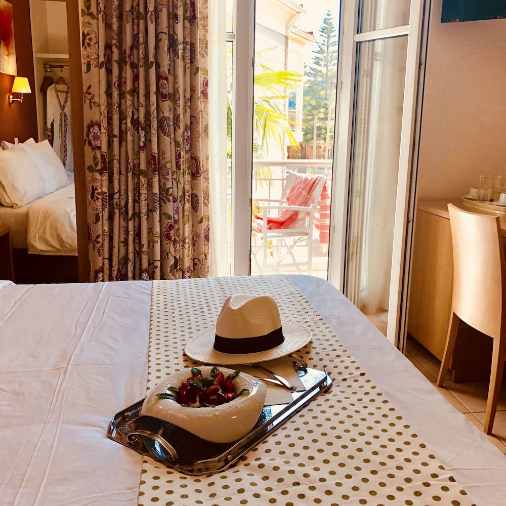 Premium Double Room photo 3