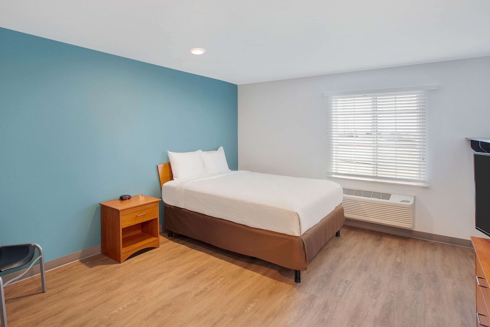 Room, 1 Queen Bed, Accessible, Smoking photo 1