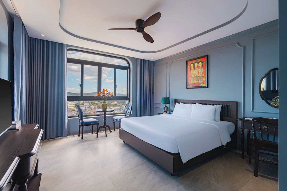 Luxury Double Room, Valley View
