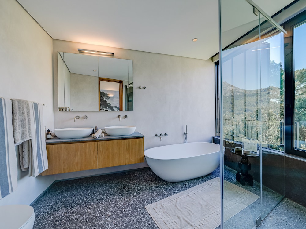 Villa Verte Deluxe Mountain Suite - Photo 4