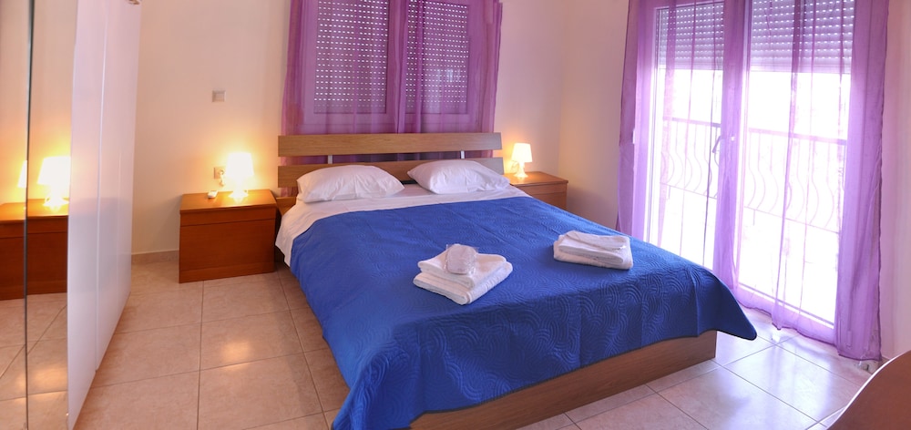 Deluxe Apartment, 2 Bedrooms, Non Smoking, Sea View photo 3