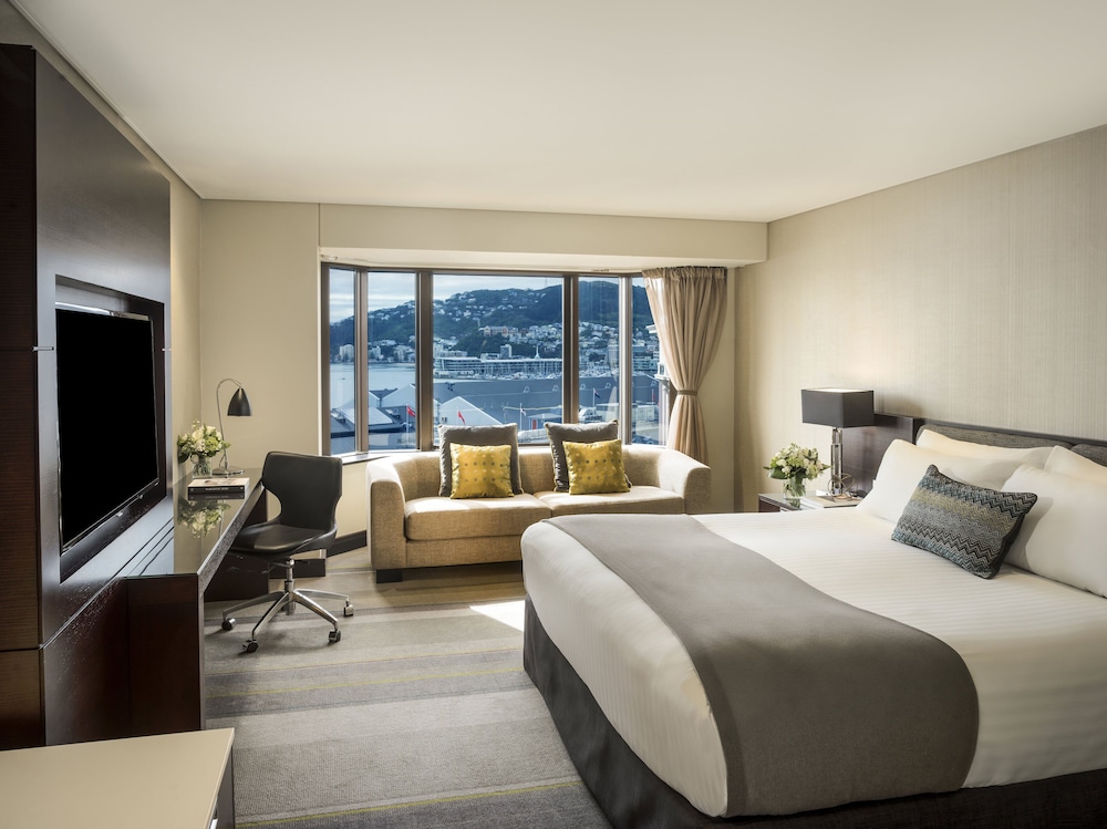 Premium Room, 1 King Bed, Club Lounge Access, Harbor View