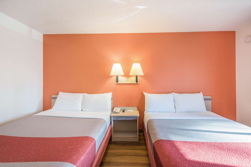 Deluxe Room, 2 Double Beds, Non Smoking, Refrigerator photo 1