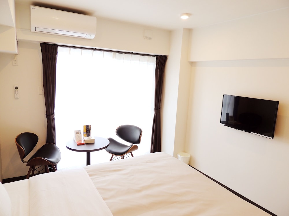 Double Room, Non Smoking - Photo 4