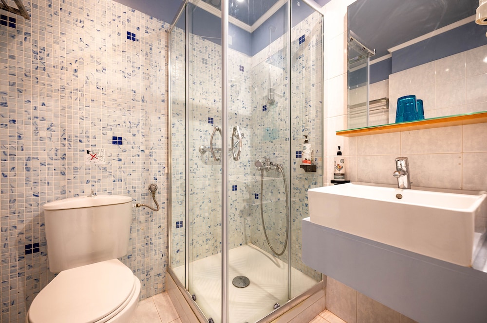Double or Twin Room, Beach View thumbnail 5
