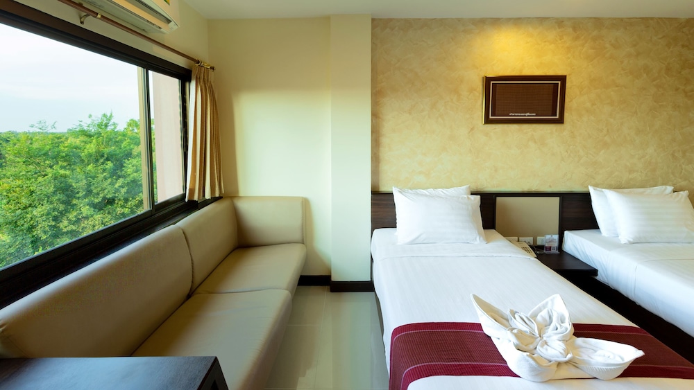 Superior King Room - Photo 3