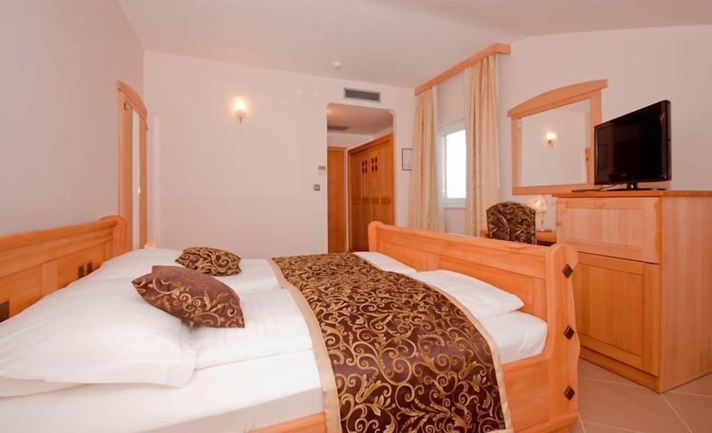 Economy Double Room, 1 Double Bed photo 2