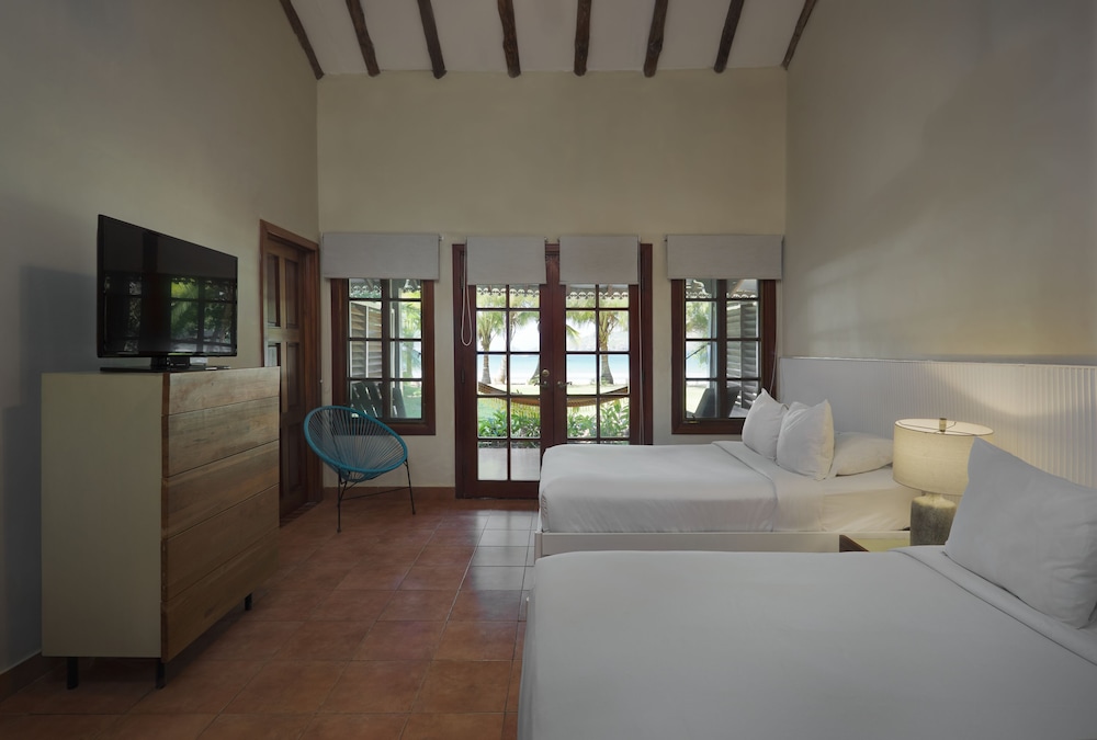 Deluxe Room, 2 Double Beds, Ocean View