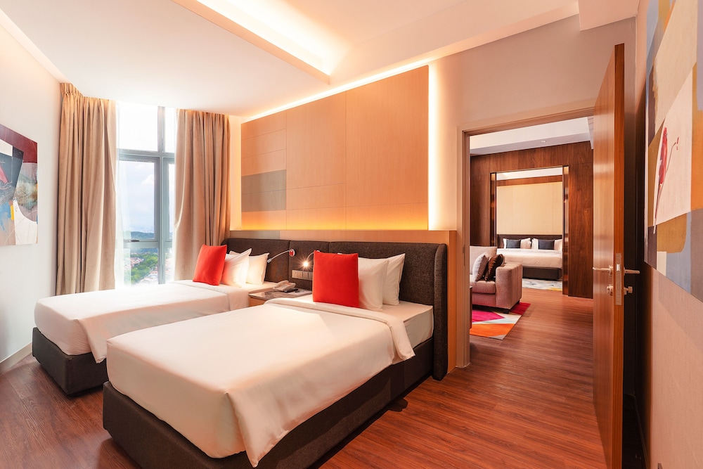 Premium Suite - Photo 6