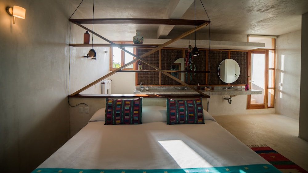 Casa Pocna Master Plunge Pool Panoramic View