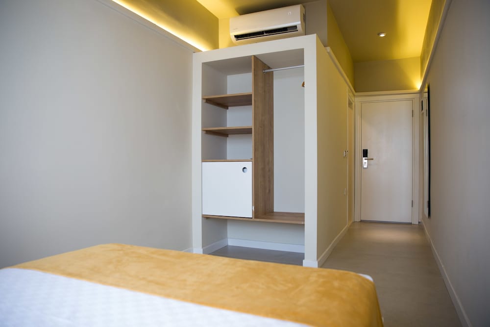 Standard Double Room - Photo 11