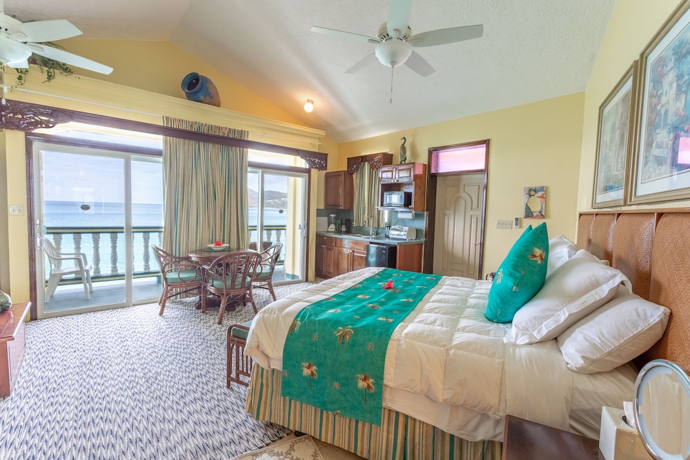 Junior Studio Suite, 1 Bedroom, Balcony, Ocean View (Cliffside) photo 3
