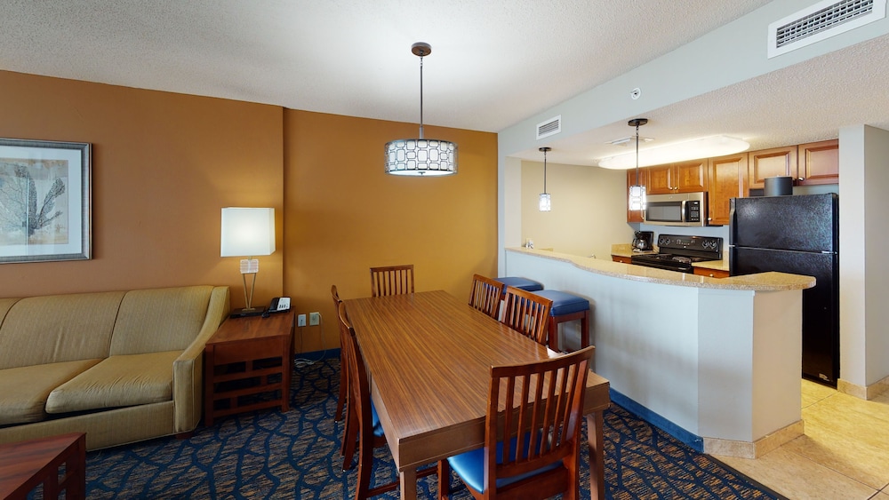 Deluxe Room, 2 Bedrooms, Oceanfront (Angle) - Photo 8