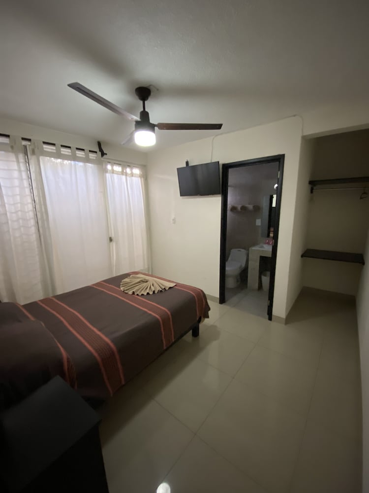 Traditional Apartment, Multiple Beds photo 1
