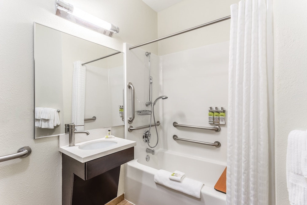 Suite, 1 Bedroom (1 Queen Bed) - Photo 7