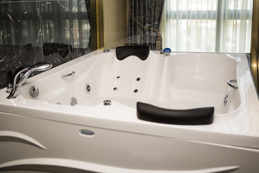 Superior Suite, 1 King Bed, Sea View