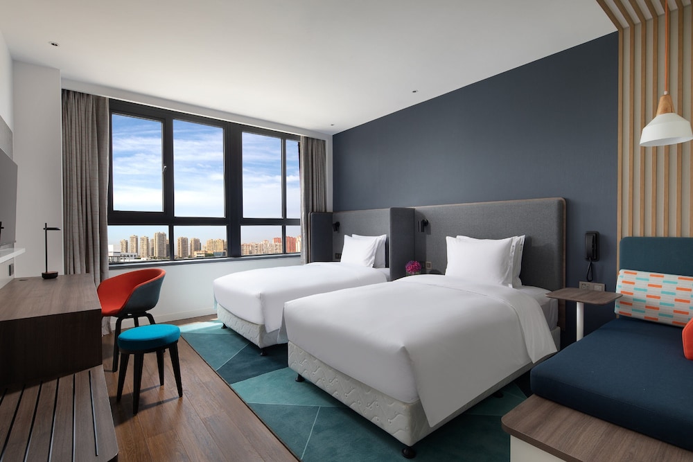Standard Room, 2 Twin Beds - Photo 4