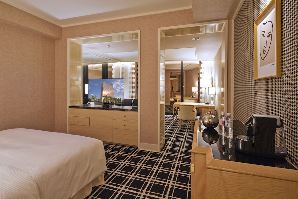 Executive Lin Garden Suite