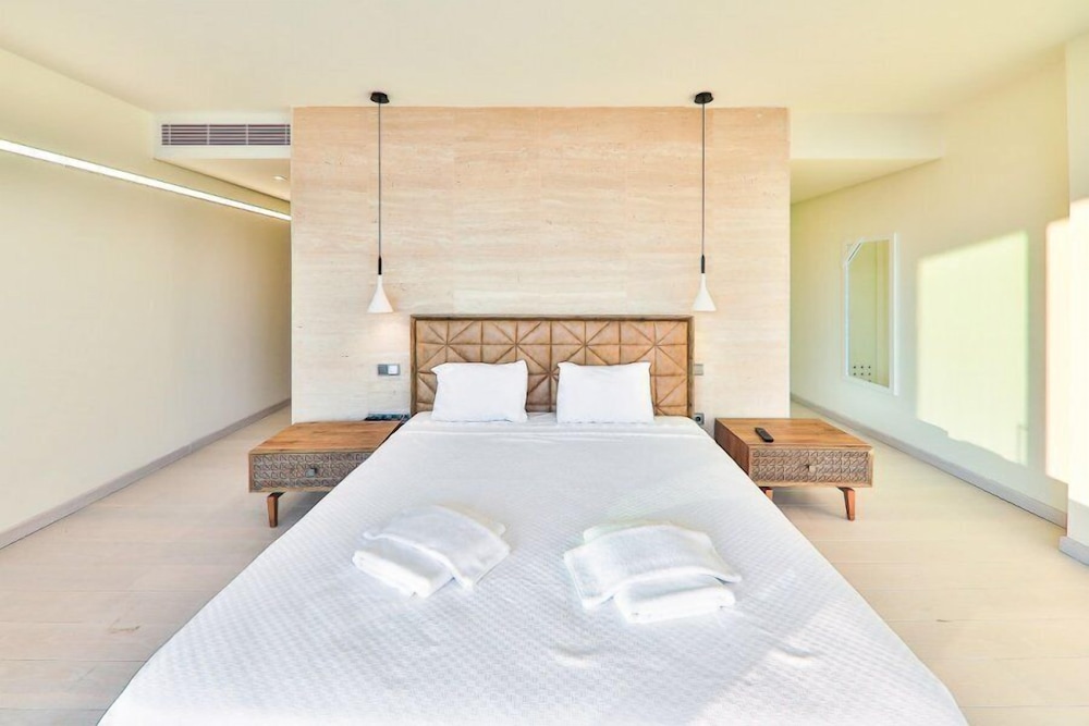 Luxury Villa, Valley View photo 1