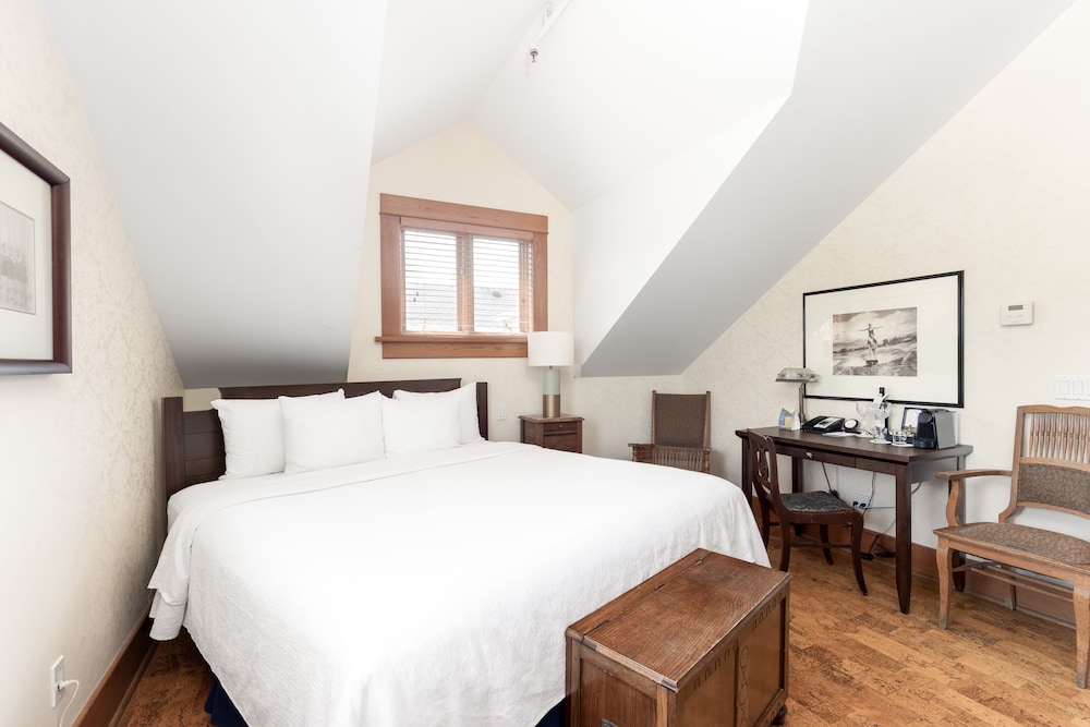 Classic Room, 1 Queen Bed