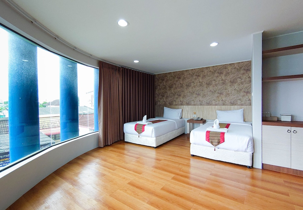 Deluxe Twin Room - Photo 1