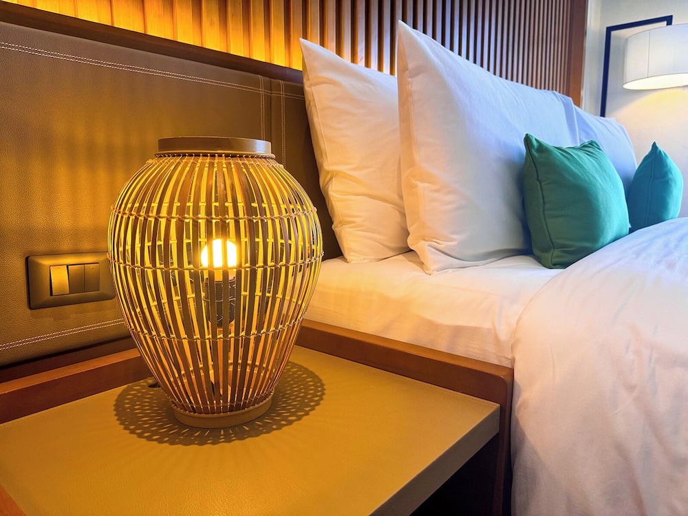 Deluxe Queen Room - Photo 4